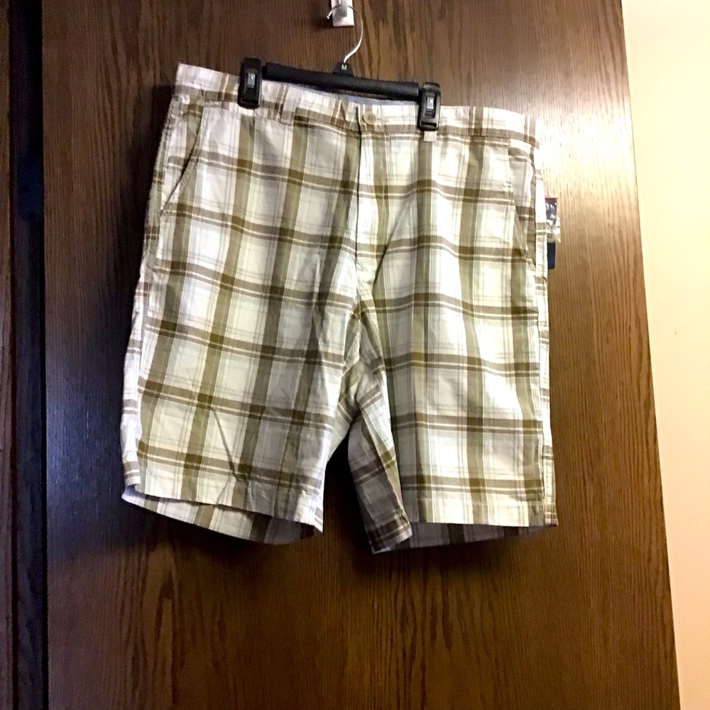 NWT Club Room Men’s Shorts.